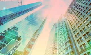 该功能使用AirPodsPro的波束成形麦克风来增加用户的通话音量