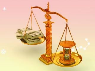 新能源汽车产销分别达到354.5万辆和352.1万辆同比增长均为1.6倍