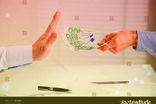 润昌农商银行：寒冬送温情真情暖人心带去总行党委的关心与温暖