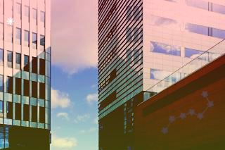 不仅是陶瓷行业涉及进出口的建材行业都面临同样的问题